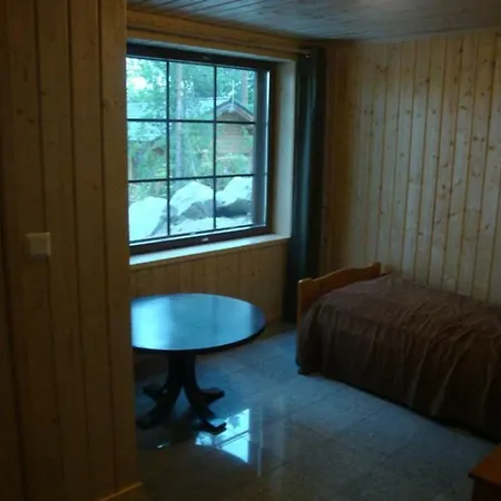 Holiday House *